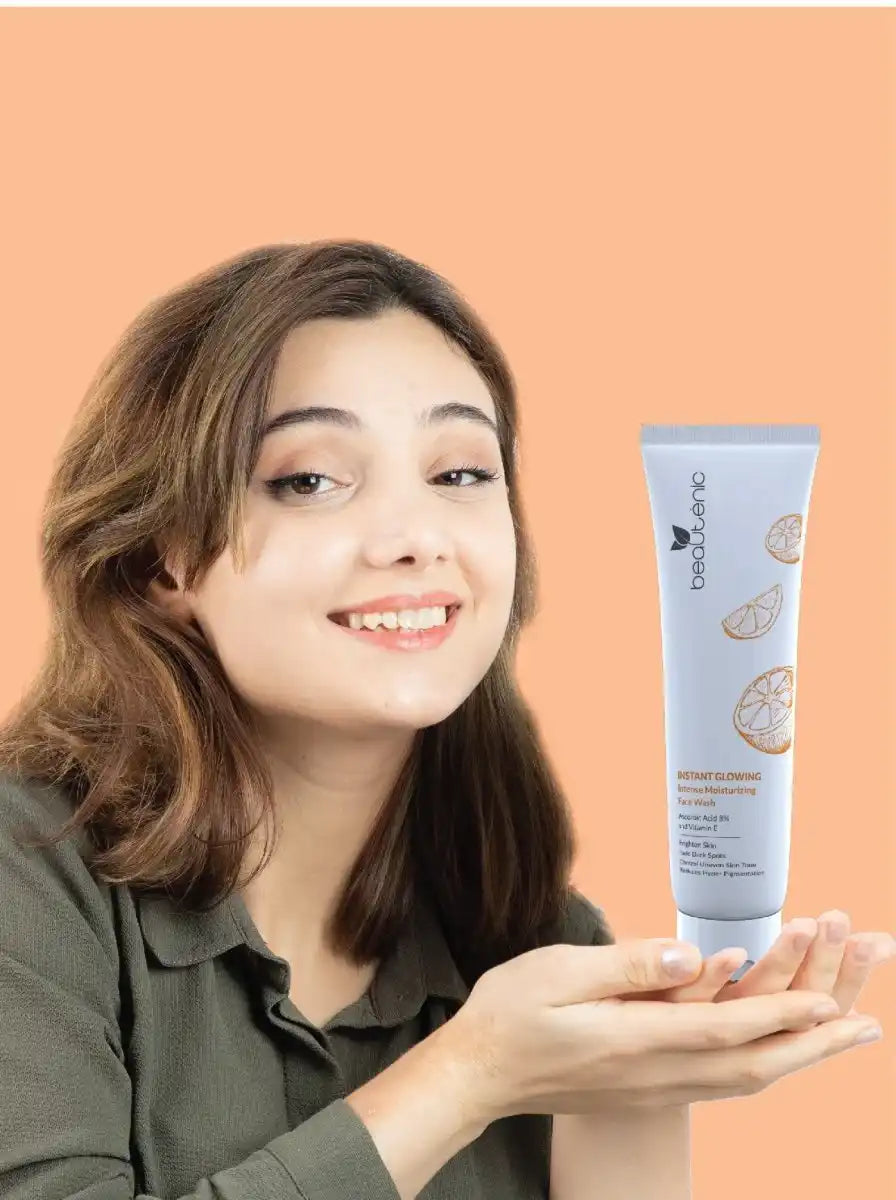 Instant Glowing Facewash  (Vitamin C and E)